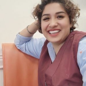 Meet your Posher, Rebeca